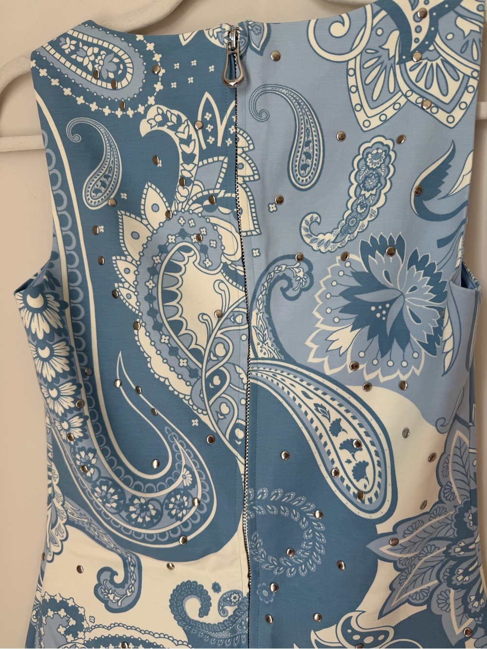 Camila Coelho Blue and white Paisley silver stud Square-Neck cotton Mini Dress - Picture 7 of 8